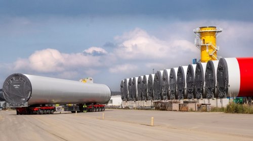 Haizea Breizh et Spie atteignent le cap des 100 mâts d'éoliennes offshore produits sur le polder de Brest