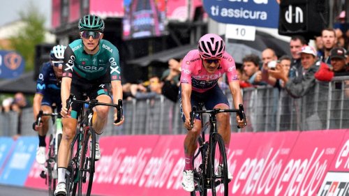 Giro 2022. Le classement général des coureurs et des équipes après la 16e étape