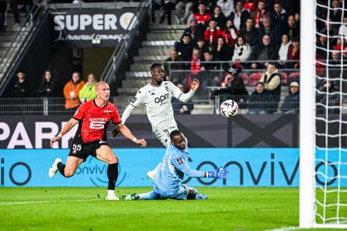 Une énorme nouvelle tombe pour Folarin Balogun !