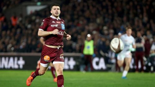 Top 14. Matthieu Jalibert chahuté par ses supporters, Perpignan condamne leur comportement