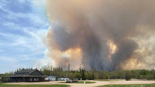 Canada : deux morts au Manitoba, le pays fait face à une saison des feux hors norme