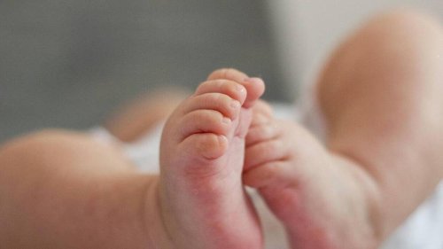 Etats-Unis : Un bébé soigné par une thérapie génique sur-mesure, une première mondiale