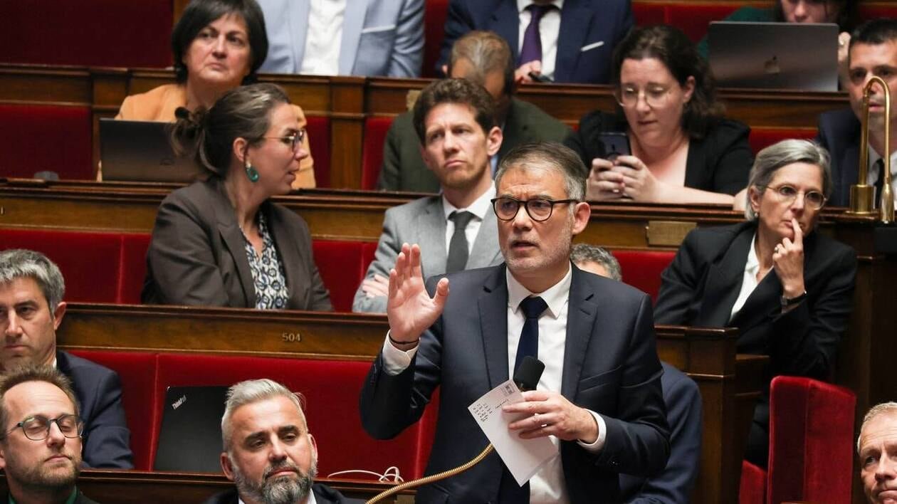 Le PS ne votera pas les motions de censure du RN et de LFI sur le Mercosur