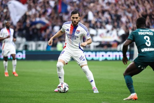 Rayan Cherki remporte le trophée du meilleur dribbleur de Ligue 1 !