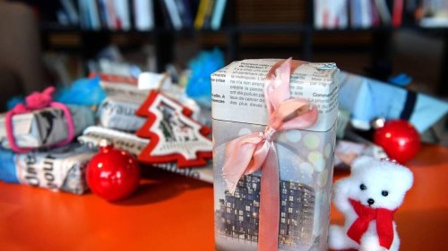 Et si vous emballiez vos cadeaux de Noël avec les pages de votre journal préféré ?