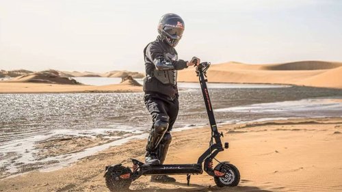 La baisse de prix sur cette trottinette électrique tout terrain réjouit les amateurs de sensations