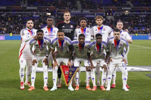 L'entraîneur du FCSB veut voir Lyon en Ligue des Champions !