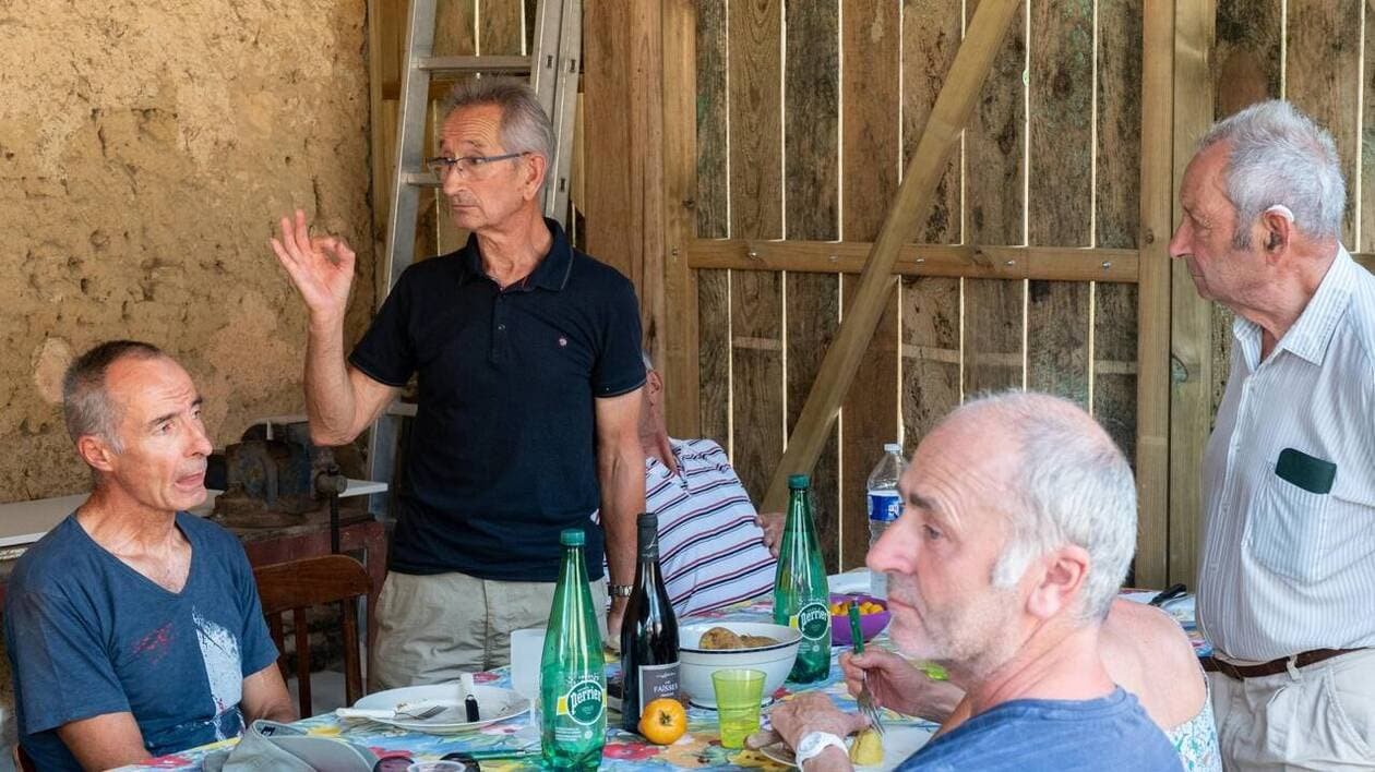« Les riverains aussi peuvent tomber malades » : en Bretagne, les victimes de pesticides témoignent