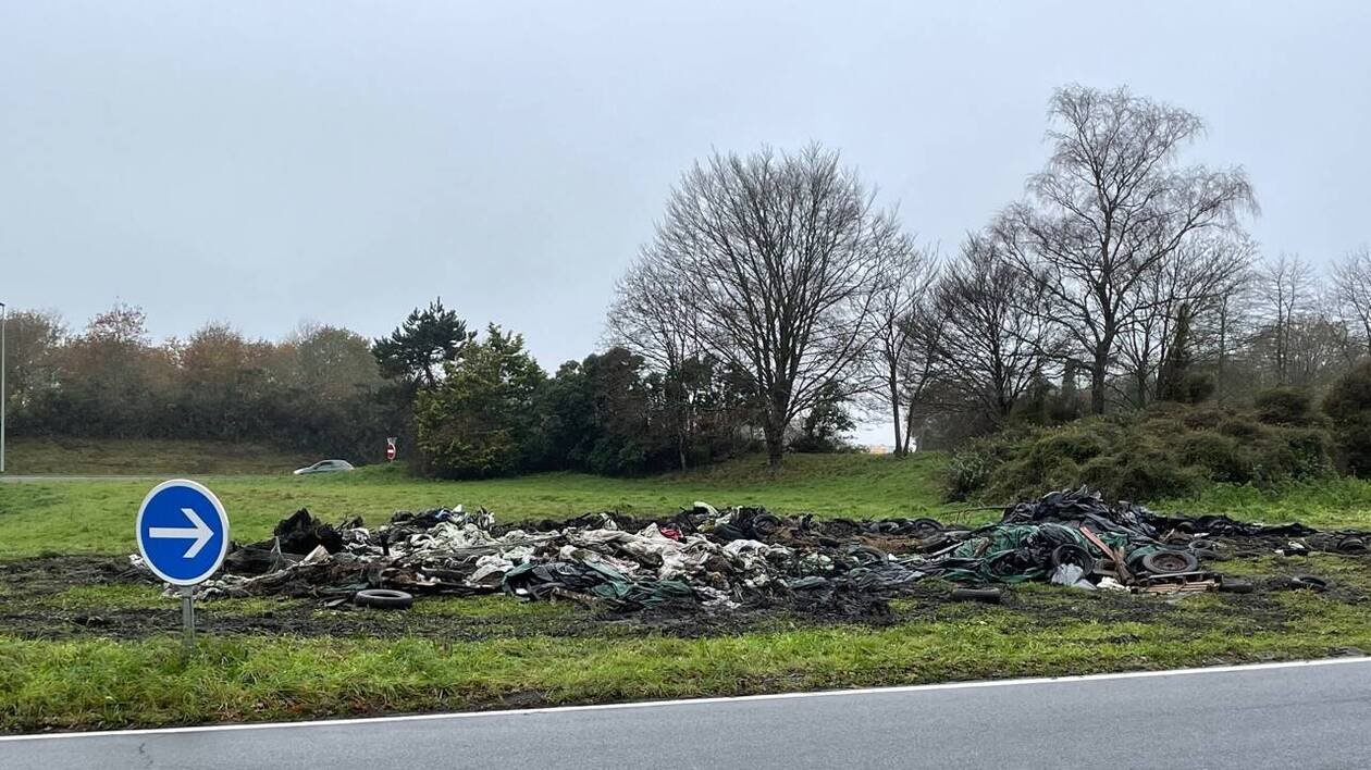 À Quimper, les déchets laissés par les agriculteurs à Troyalac’h vont être enlevés