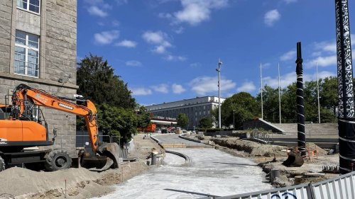 À quoi vont servir les rails longeant la Poste de Brest ?