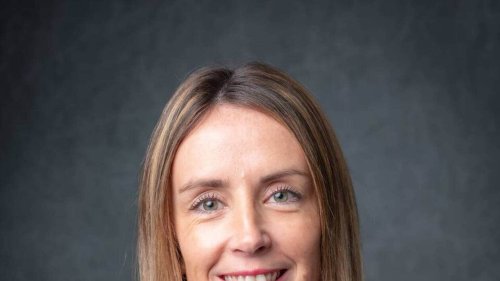 Passée par l’UBS de Vannes, elle est devenue directrice marketing d’une entreprise de volaille