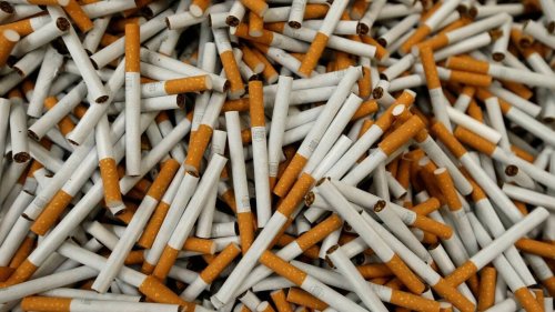 Le prix du paquet de cigarettes « va augmenter comme l’inflation », annonce Élisabeth Borne