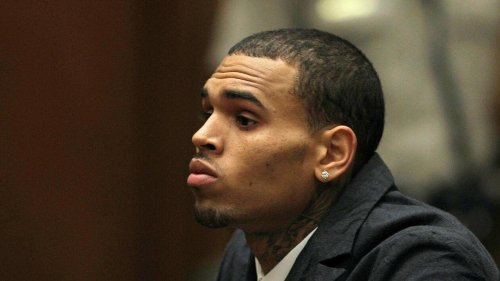 Un femme accuse le rappeur américain Chris Brown de l'avoir droguée puis violée