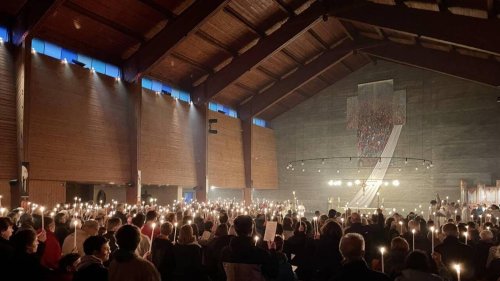 Près de Granville, la nouvelle paroisse Sainte-Marie-de-la-Baie célèbre Pâques pour la première fois