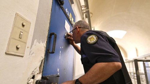 Téléphones portables en prison : le procureur de Saint-Brieuc prône la tolérance zéro