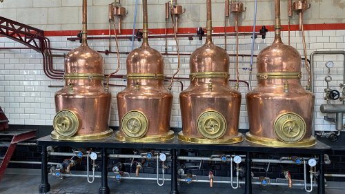 Combier fait monter en puissance sa distillerie de Saumur      - Agence API
