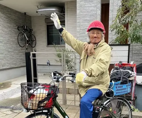 Ce japonais de 89 ans a parcouru 600 km à vélo pour voir son fils • Weelz!