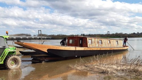 La toue cabanée rénovée retrouve la Loire pour la saison touristique