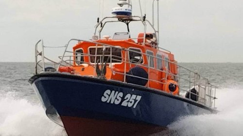 Un marin malade évacué par les sauveteurs en mer à bord d’un trois-mâts devant Flamanville