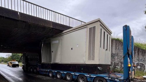 Un camion s’encastre dans un pont près de Rennes et bloque la circulation pendant plusieurs heures