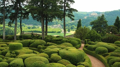 Grotte de Lascaux, jardins luxuriants, château fort : voici cinq trésors à ne pas rater en Dordogne