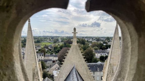 Prenez de la hauteur à la cathédrale de Bayeux : des visites guidées