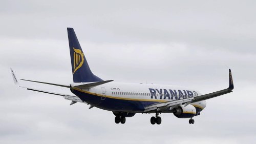 Des passagers alcoolisés perturbent le vol, le pilote déroute son avion et les débarque à Nantes