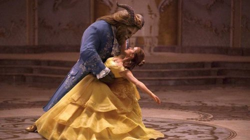 « La Belle et la Bête » version 2025 de l’auteur Jul heurte l’Éducation nationale, qui annule tout