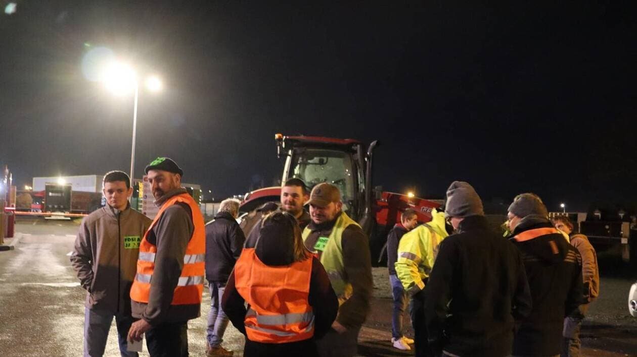 Crise agricole : des actions aux péages autoroutiers ce lundi en Sarthe