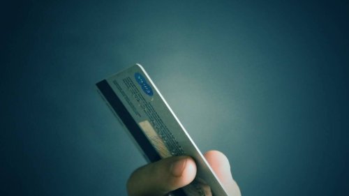 Un agent comptable détourne 648 000 € en utilisant les cartes bancaires d’établissements scolaires