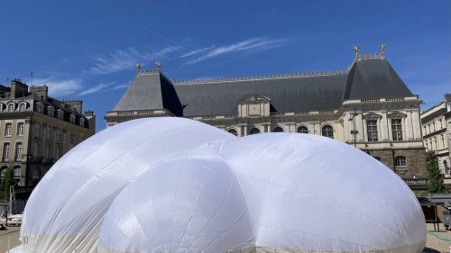 À Rennes, c’est quoi cette bulle géante installée place du Parlement ?