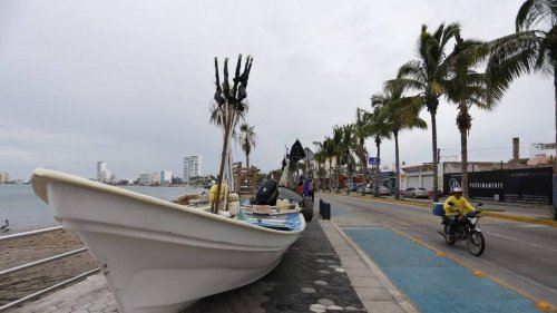 L’ouragan Orlene, passé en catégorie 1, touche terre au Mexique