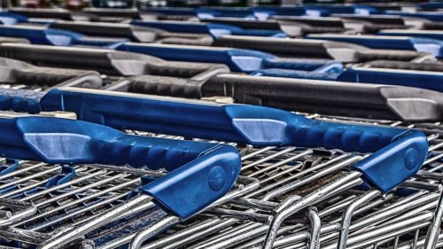 Un salarié d’Auchan mis à pied pour avoir chanté trop fort dans les rayons du magasin