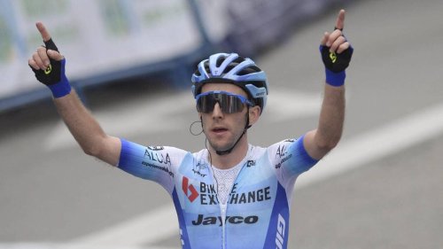 Giro 2022. Le Britannique Simon Yates met le clignotant et abandonne lors de la 17e étape