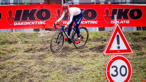 Cyclo-cross. Mondiaux d’Hoogerheide : van Anrooij triomphe chez les espoirs, Fouquenet quatrième