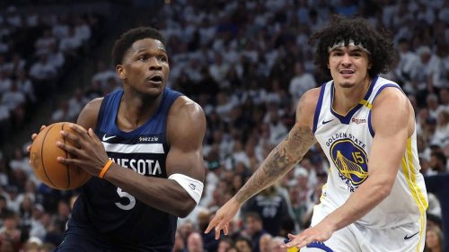 Playoffs NBA. Minnesota écarte Golden State en cinq matches, Boston réduit l’écart contre New York
