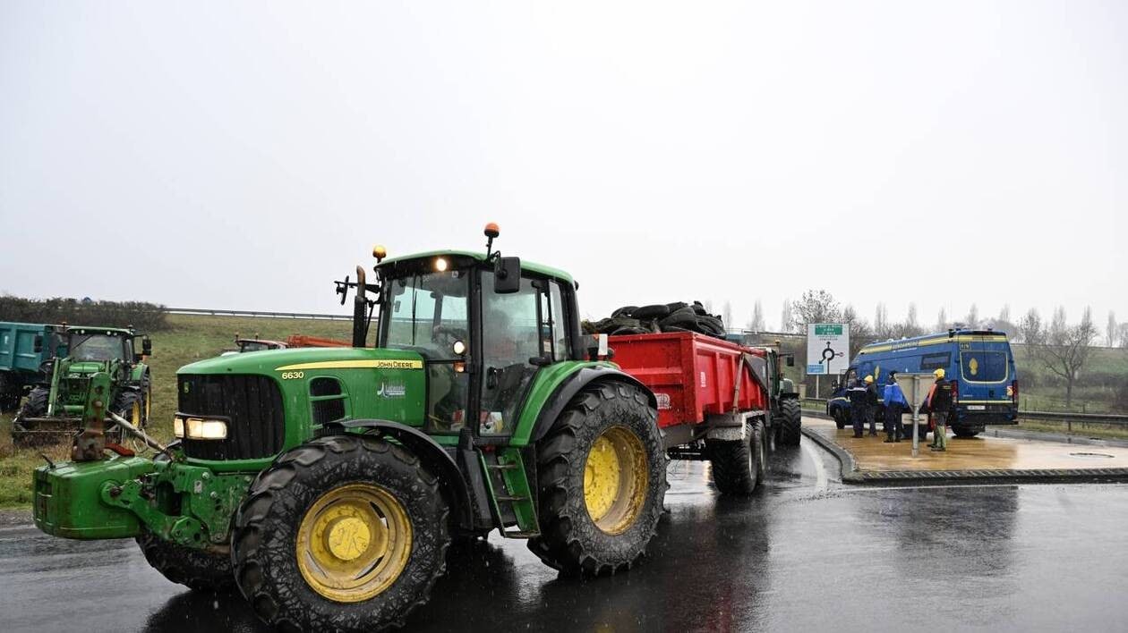 Les déplacements et convois de tracteurs interdits jusqu’à jeudi dans plusieurs régions de France