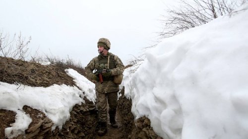 Ukraine : la Russie lance des manœuvres militaires impliquant 6 000 soldats dans le sud et en Crimée