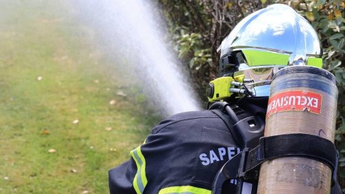 Le feu dans un garage provoque l’explosion de bouteilles de gaz à Saint-James, dans le Sud-Manche