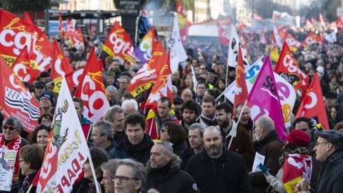 Retraites : les syndicats préviennent d’une grève en janvier si le gouvernement maintient sa réforme