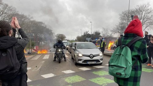 Retraites. Blocage à Rennes : « une poubelle ou deux brûlent mais regardez-nous, on est pacifistes »