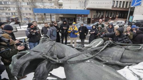 CARTE. Guerre en Ukraine : attaque de drone, statue déboulonnée, athlètes russes… Le point du jour