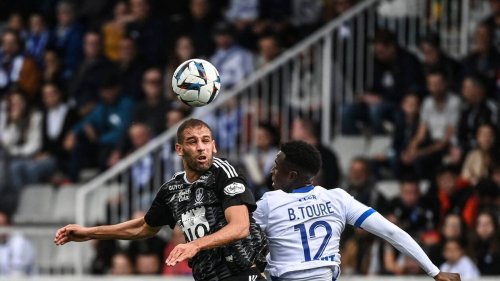 Ligue 1 - Auxerre – Brest. Slimani ouvre son compteur, Hérelle fautif : les notes des Brestois