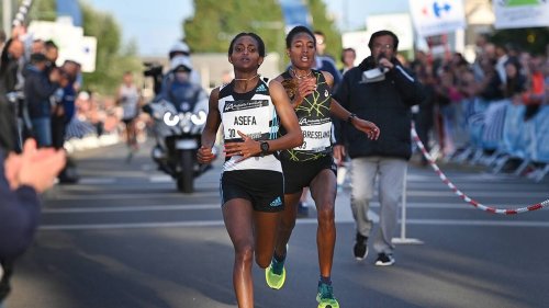 Running. Corrida de Langueux. Tigist Asefa devance sa compatriote Tsigie Gebreselama chez les femmes