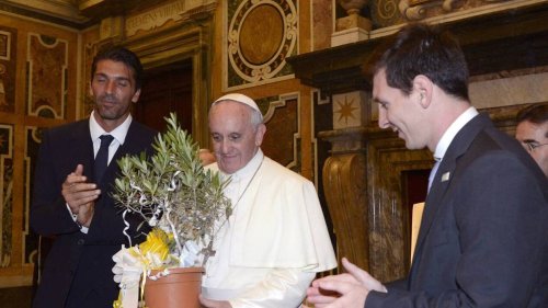Mort du pape François. Lionel Messi rend hommage au pape, son compatriote argentin