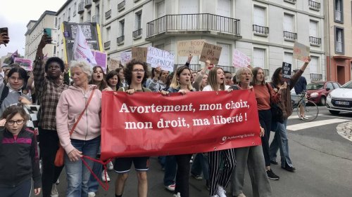 « Mon choix, mon droit, ma liberté » : à Brest, 350 manifestants pour défendre l’avortement