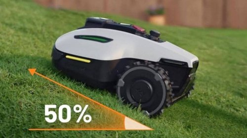 Il fonctionne même en pente : le roi des robots tondeuses est de retour à -150 euros de promo