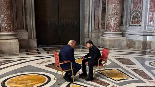 Funérailles du pape : Un tête-à-tête entre Trump et Zelensky dans la basilique Saint-Pierre