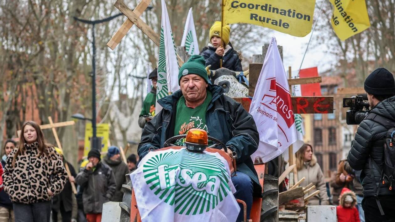 Crise agricole : Sébastien Lecornu promet des annonces concrètes d’ici à vendredi, selon la FNSEA