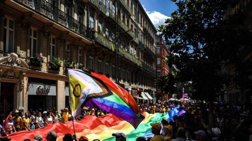 Marche des fiertés : des milliers de personnes ont défilé dans plusieurs villes